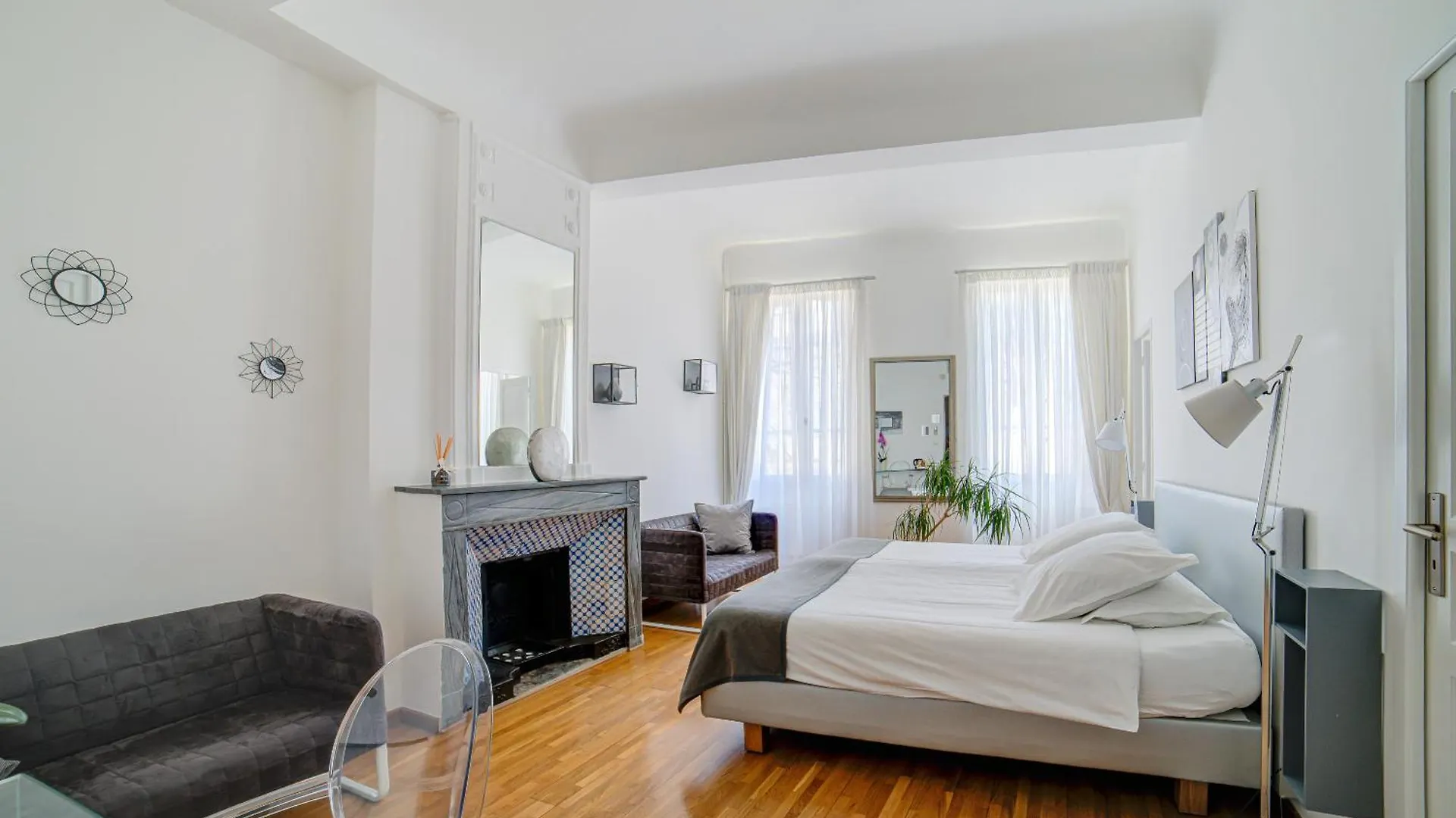Le Limas Bed and Breakfast Avignon 3*,  Frankrig