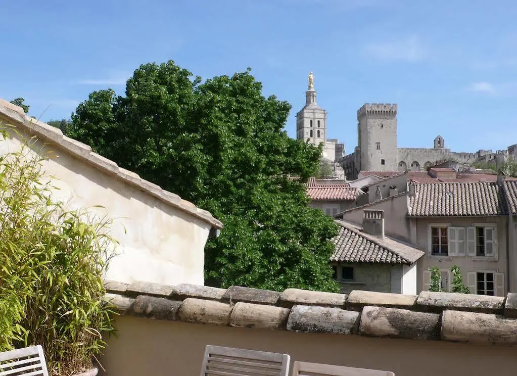 Le Limas Bed and Breakfast Avignon 3*,  Frankrig